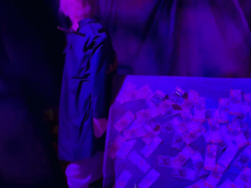 भिलाई में डकैतों से भरे थीम पर पंडाल तैयार किया गया है।