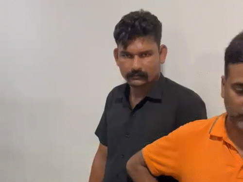 रायपुर में पुलिस ने ड्रग्स के साथ 3 तस्करों को गिरफ्तार किया है।