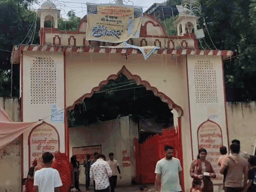 टोंक के गणेश मंदिरों में सुबह से दर्शनार्थियों की आवाजाही है।