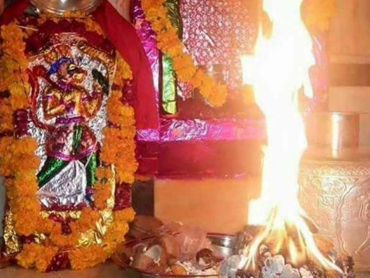पूनरासर मंदिर।