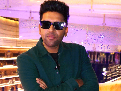 पंजाबी सिंगर गुरु रंधावा को समराला कोर्ट ने समन जारी किया है।