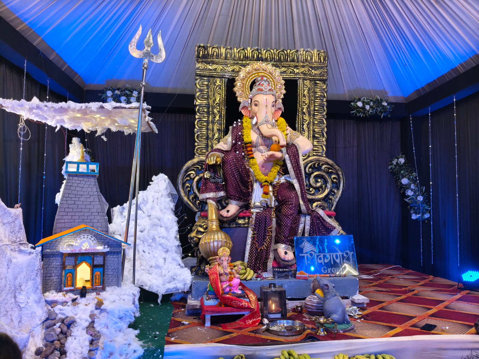 सदर बाजार राजनगर में शिव गणेश ग्रुप द्वारा केदारनाथ की आकर्षक झांकी सजाई गई। पांडाल में 10 फीट ऊंची गणेश प्रतिमा बिराजित की गई।