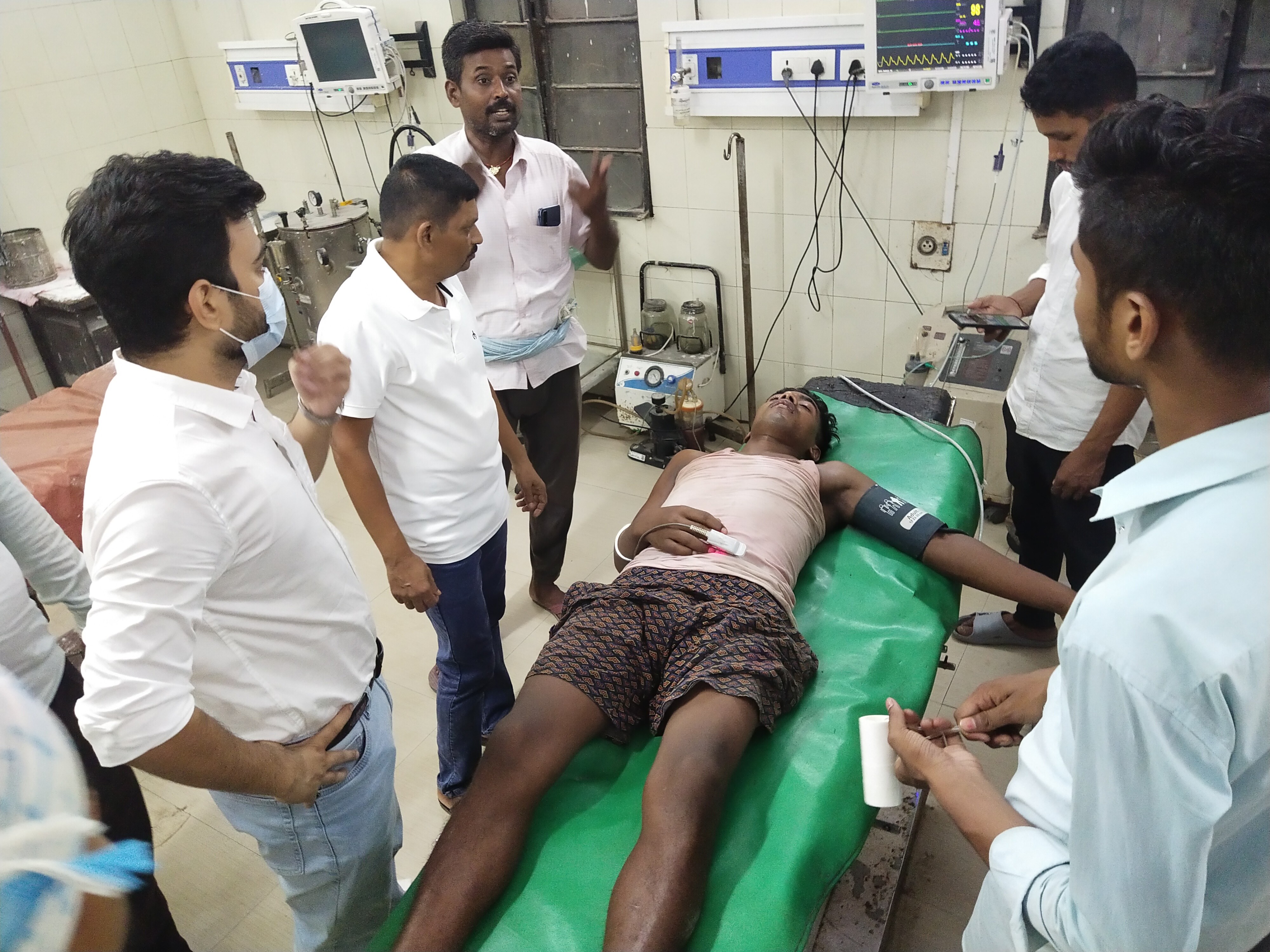 समस्तीपुर में जहरीले सांप ने युवक को काटा:  बेहोशी की हालत में परिजन अस्पताल लेकर पहुंचे, 6 महीने पहले पिता की हुई थी मौत – Samastipur News