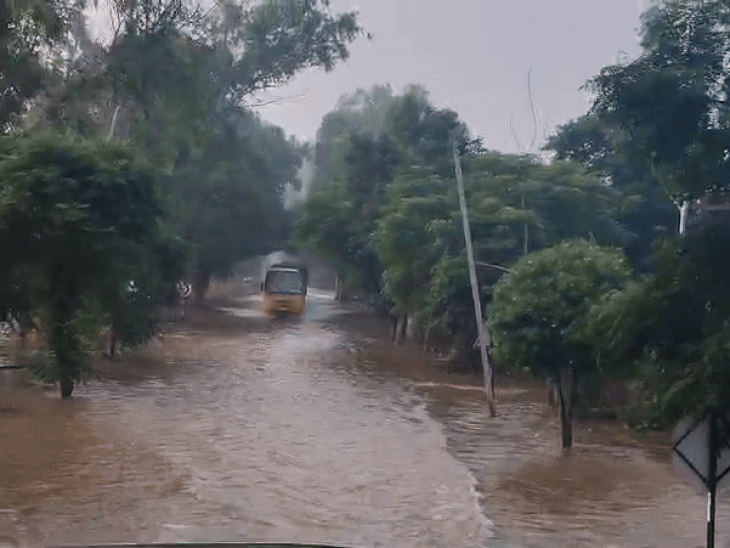 अमृतसर में चल रहा बचाव कार्य।
