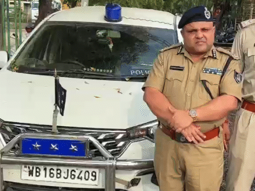 प. बंगाल के चंदन नगर (हुबली) के आरोपी मुखर्जी को धौलपुर पुलिस ने गिरफ्तार कर लिया।उस पर पहले से ठगी के 3 मामले दर्ज हैं।