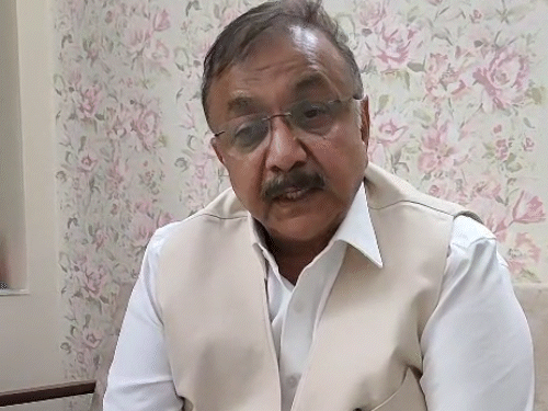 संजय श्रोत्रिय ने रामूराम राईका (पूर्व आरपीएससी सदस्य) के बच्चों को इंटरव्यू में पास करने के सभी आरोपों को खारिज किया है।