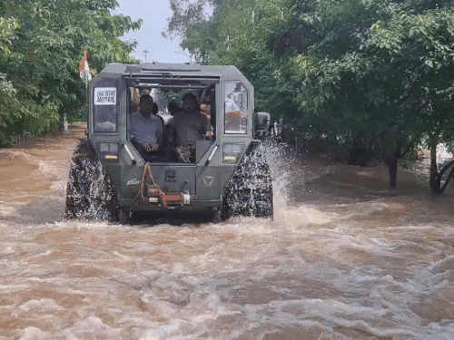 In Amritsar, Punjab, people trapped in floods are being extracted with the help of special vehicles.
