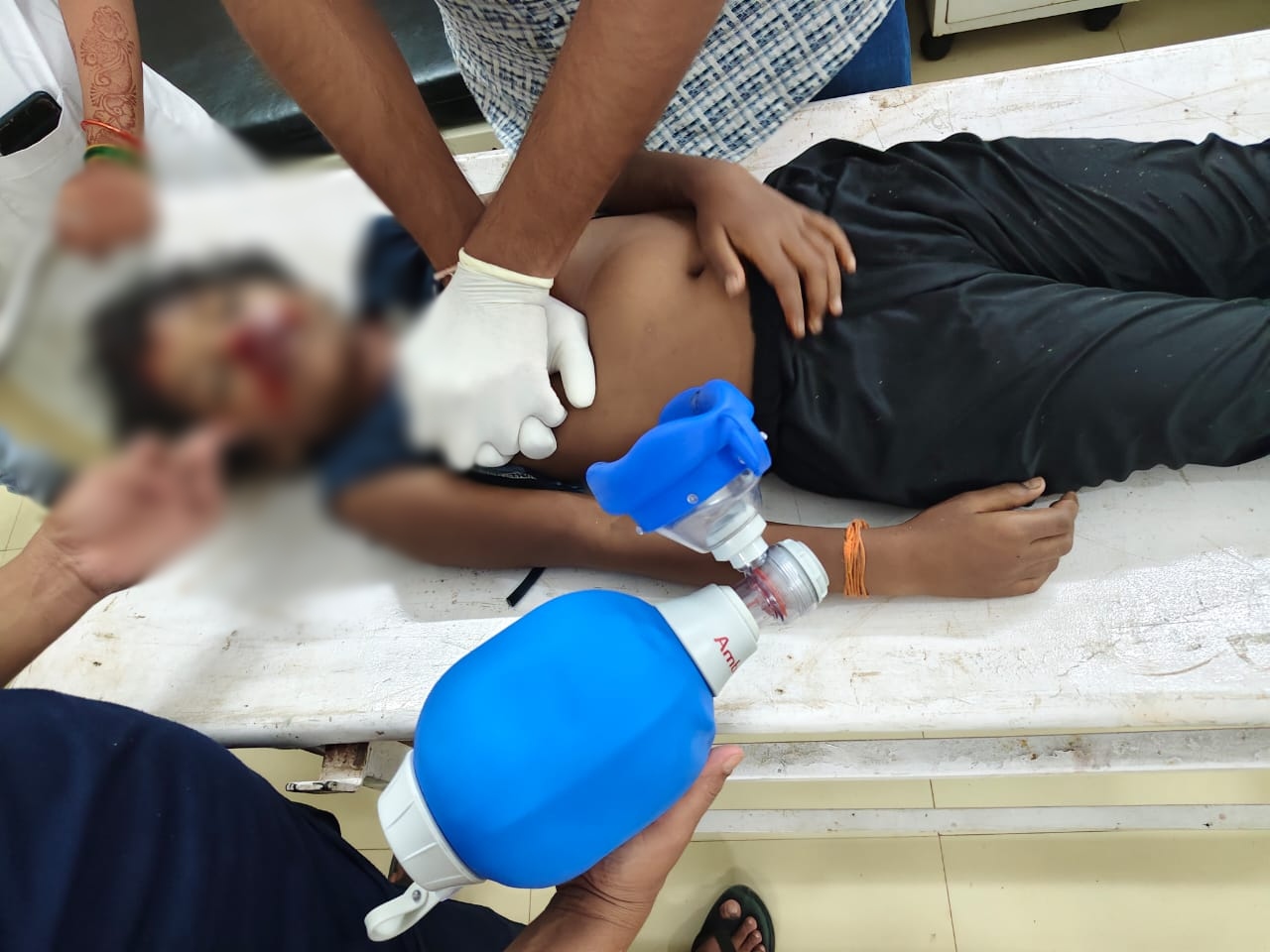 बाइक सवार बाप-बेटी को ट्रक ने चपेट में लिया, मौत:  बालोद में आधार कार्ड से हुई पहचान, पोस्टमॉर्टम के बाद परिजनों को सौंपा जाएगा – Balod News