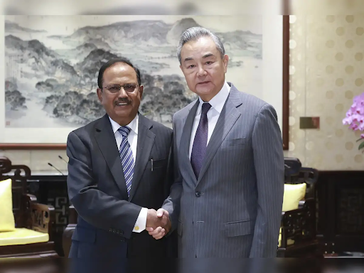 भारत के राष्ट्रीय सुरक्षा सलाहकार अजीत डोभाल ने 19 अगस्त को चीन के विदेश मंत्री वांग यी से मुलाकात की।