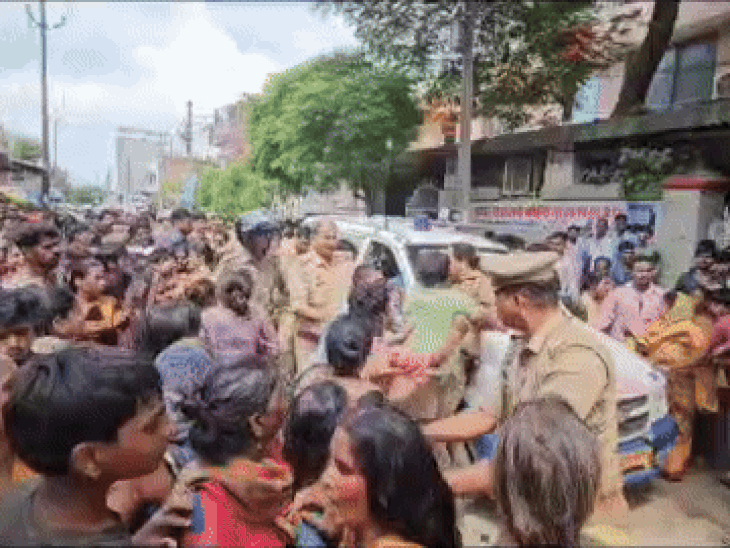 गोरखपुर पुलिस पर पथराव करने के आरोप में 6 गिरफ्तार:  AAP नेता की मौत के बाद हुआ था हंगामा, उपद्रवियों के घरों पर पड़ा छापा – Gorakhpur News