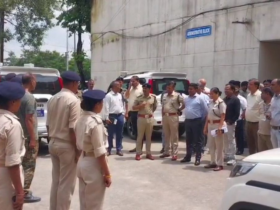 SNMMCH में सुरक्षा व्यवस्था होगी मजबूत:  आपात स्थिति के लिए हूटर और सीसीटीवी कैमरे लगेंगे, होमगार्ड की संख्या बढ़ेगी – Dhanbad News