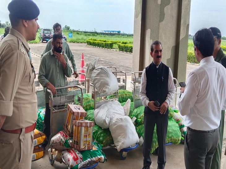 हिमाचल CM ने चंबा में नुकसान का हवाई सर्वेक्षण किया:  आपदा प्रभावितों को वितरित करेंगे राशन; अधिकारियों को राहत एवं पुनर्वासन के देंगे निर्देश – Chamba News