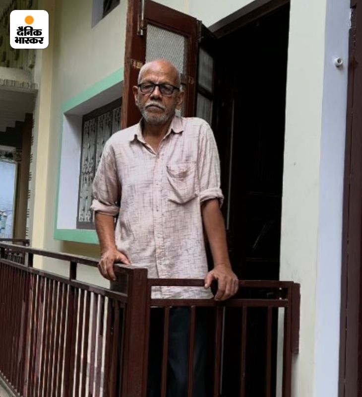 ये नजीब के पिता नफीज अहमद हैं। बेटे के लिए 9 साल से कोर्ट में केस लड़ रहे हैं। उन्हें उम्मीद है कि नजीब एक दिन जरूर लौटेगा।