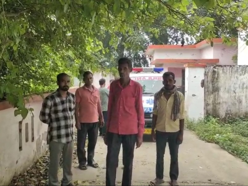 बदायूं में ईंट भट्टे के चौकीदार की मौत:  अज्ञात वाहन ने मारी टक्कर, राजकीय मेडिकल कॉलेज में इलाज के दौरान तोड़ा दम – Badaun News