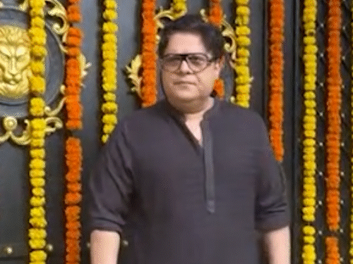 एकता कपूरच्या गणपती लंच पार्टीला पोहोचले स्टार्स: श्रद्धा आर्यापासून नर्गिस फाखरीपर्यंत, रणबीर-नीतू कपूर यांनी केले बाप्पाचे विसर्जन