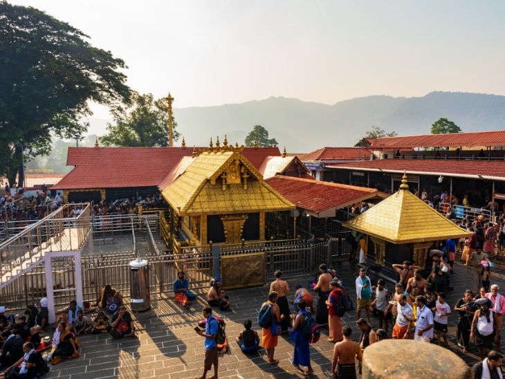 The Sabarimala Temple is in Periyar Tiger Reserve Kshetra of Pattamatta district in Kerala. Lord Ayyapa is worshiped in this 12th century temple. - Dainik Bhaskar