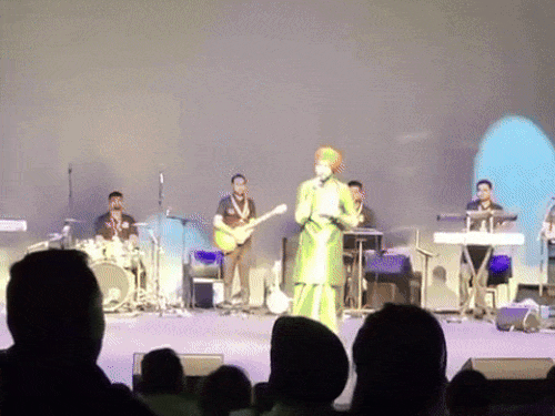 Announcing the income of the show to the flood affected from the singer stage
