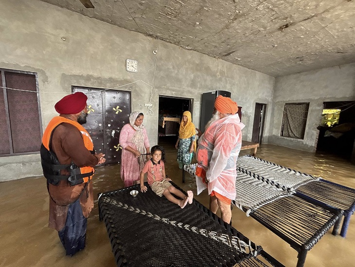 Rain water occurred in homes in Punjab.