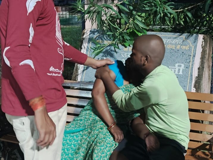 महराजगंज के ट्रक चालक की मौत से टला हादसा:  गोरखपुर में तबीयत बिगड़ने पर ट्रक साइड में लगाया, फिर स्टेयरिंग पर गिरकर दम तोड़ा – Maharajganj News