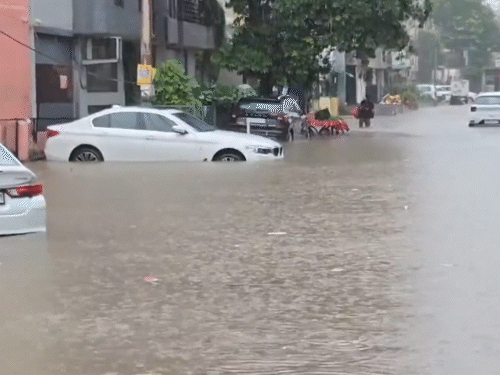 Gurugram, Haryana received heavy rains on Monday. Many areas were flooded.
