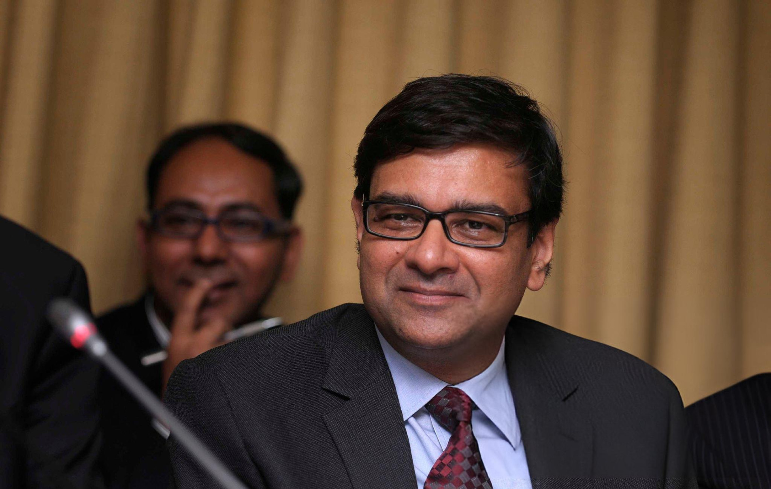 इस दौर में उन्होंने कई पॉलिसी रिसर्च इंस्टीट्यूट्स और थिंक टैंक्स के साथ काम किया।