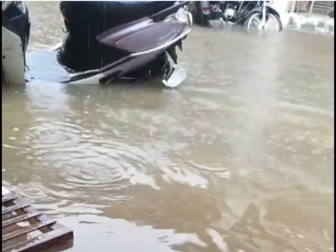 Bilsi Raling Rain continues in Bilsi for 24 hours
