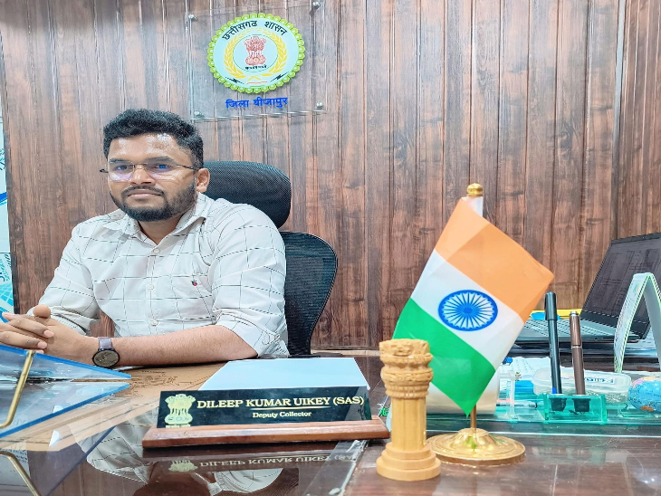 महिला-आरक्षक बोली-FIR के बाद भी डिप्टी-कलेक्टर अरेस्ट नहीं:  रेप केस में अफसर को छुट्टी, पीड़िता बोली- केस वापसी का दबाव बना रहे,आखिरी सांस तक लड़ूंगी – Chhattisgarh News