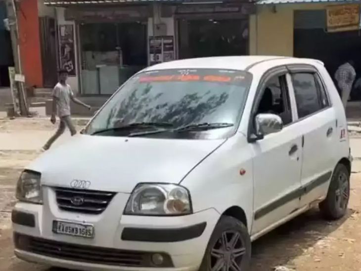 ये वही कार है, जिसमें विट्ठल ने वनजाक्षी पर पेट्रोल छिड़का था।