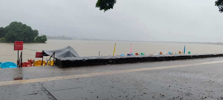 चंडीगढ़ में तेज बारिश, सुखना के फ्लड गेट खुले:  ट्राइसिटी के कई इलाकों में जलभराव, मुबारकपुर में सड़क बंद; कॉलोनियों को खाली कराया गया – Chandigarh News