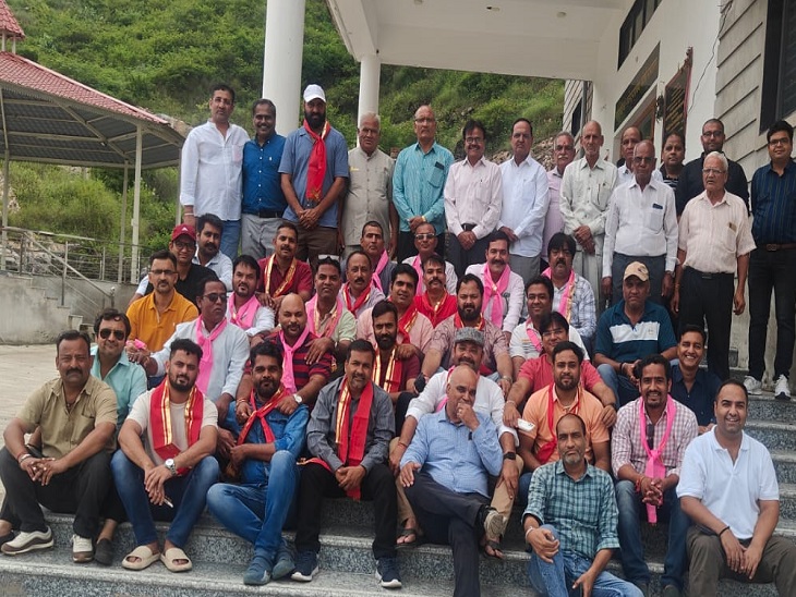 श्रीमाली समाज युवा संस्थान की बैठक में शामिल हुए युवा