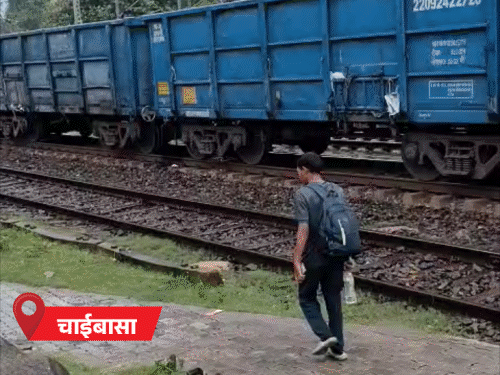 झारखंड के कई जिलों में सोमवार रात से रुक-रुककर बारिश हो रही है।