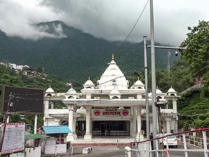 34 died in Vaishno Devi Landslide accident, more than 20 injured are undergoing treatment. - Dainik Bhaskar