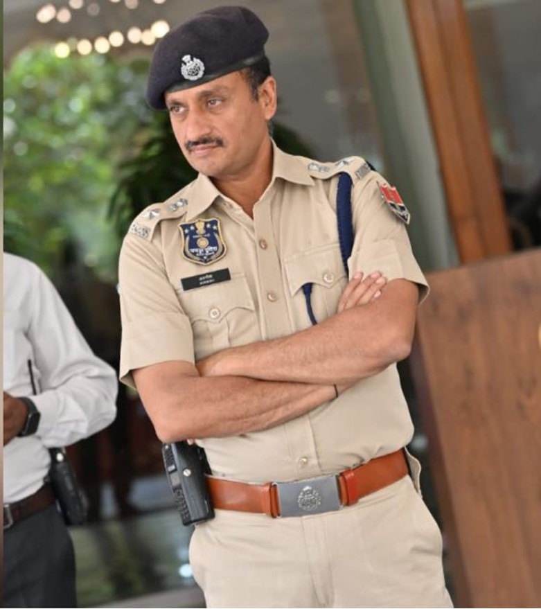 एसओजी में अतिरिक्त पुलिस अधीक्षक अवनीश कुमार शर्मा भी आईपीएस पद पर प्रमोट हुए हैं।