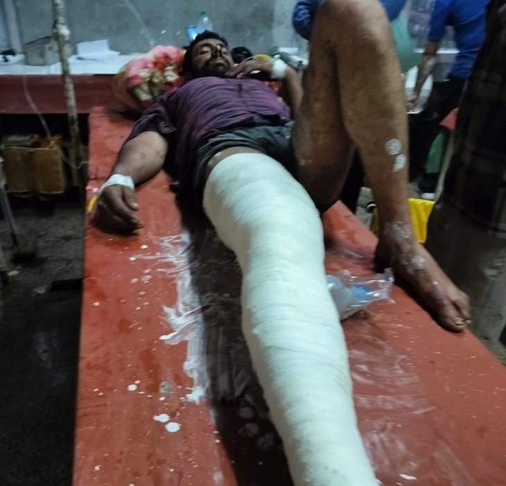 Passenger injured in a bus under treatment at Khaneri Hospital.