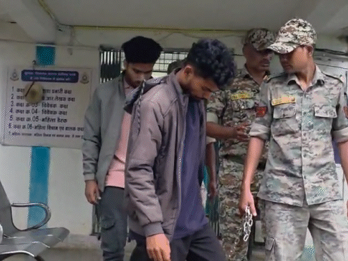 पुलिस ने आरोपी गुपेंद्र मरकाम और देवकुमार नेताम को गिरफ्तार कर लिया है।
