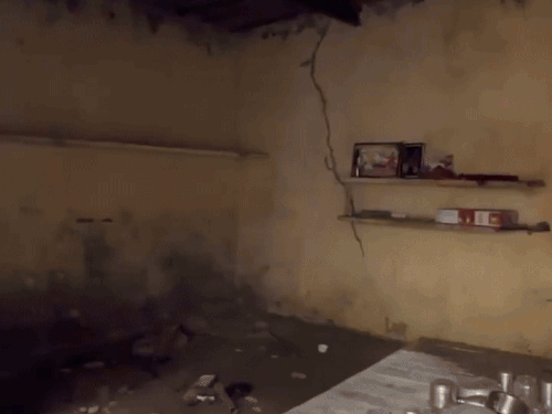 Cracks in the house in Ramdas areas of Amritsar, collected garbage.
