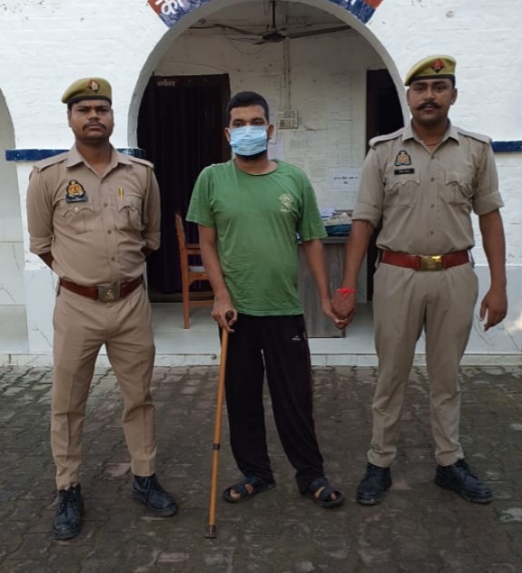 The accused is Divyang Bhai Veeru Mishra. The police arrested him and sent him to jail.