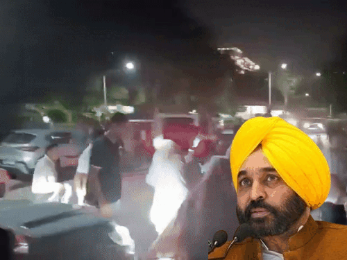 फोर्टिस अस्पताल में जाते मुख्यमंत्री भगवंत मान। इनसेट में उनकी फाइल फोटो। - Dainik Bhaskar