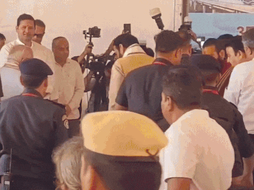 गुरुग्राम में मेट्रो विस्तार के लिए भूमि पूजन करते सीएम नायब सैनी केंद्रीय मंत्री खट्टर। - Dainik Bhaskar