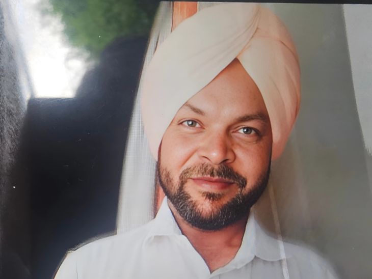 मृतक ट्रक ड्राइवर मंगल सिंह। - Dainik Bhaskar