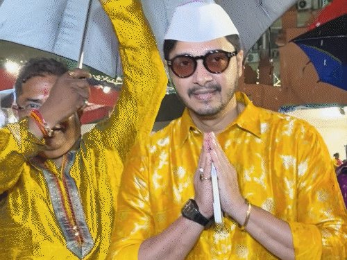 मराठी लुक में नजर आए श्रेयस तलपड़े।