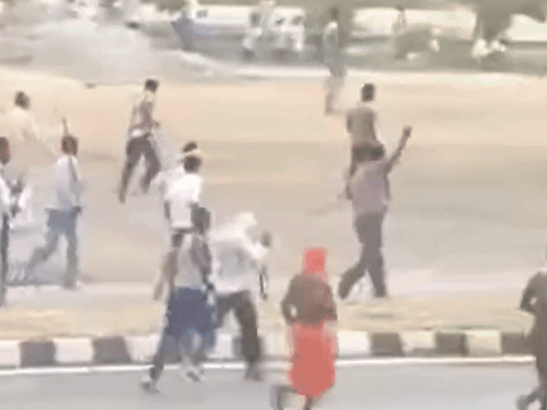 At that time, many videos of this violence were revealed in which people were seen to be violent, police force was deployed in the entire area.
