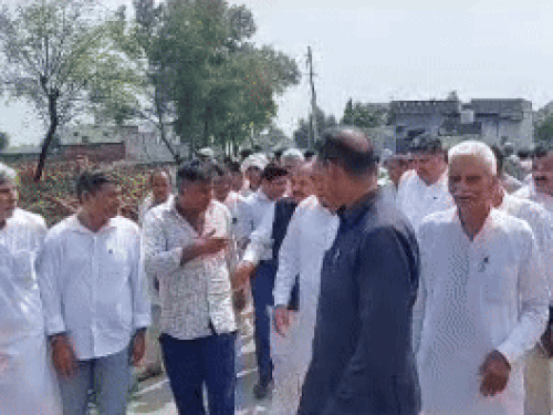 Former CM Bhupendra Singh Hooda reached village Paksma.