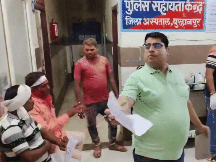 Three people were injured in the stone pelting incident during Hanuman Chalisa recitation.