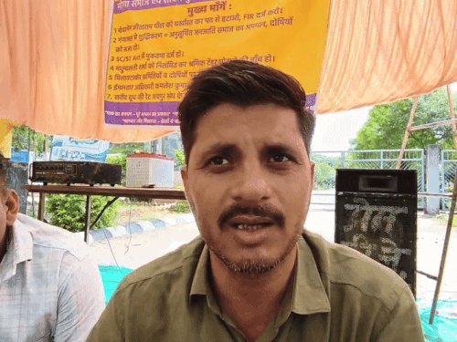 जिला परिषद सदस्य जयंत निठारवाल ने इस मामले में कार्रवाई की मांग की है।