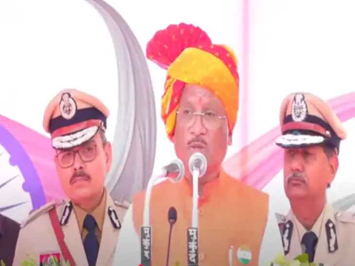 रायपुर पुलिस परेड ग्राउंड में सीएम विष्णुदेव साय ने पुलिस कमिश्नर प्रणाली की घोषणा।