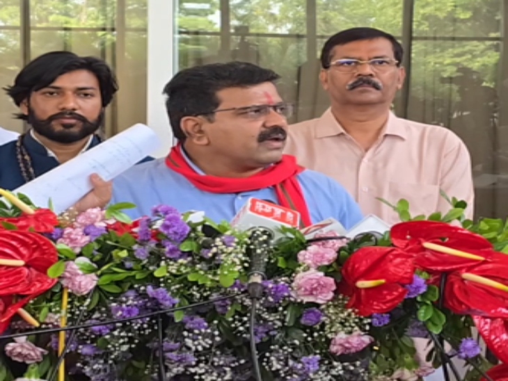 डिप्टी सीएम विजय शर्मा,मंत्री खुशवंत साहेब और रायपुर ग्रामीण विधायक मोतीलाल साहू।