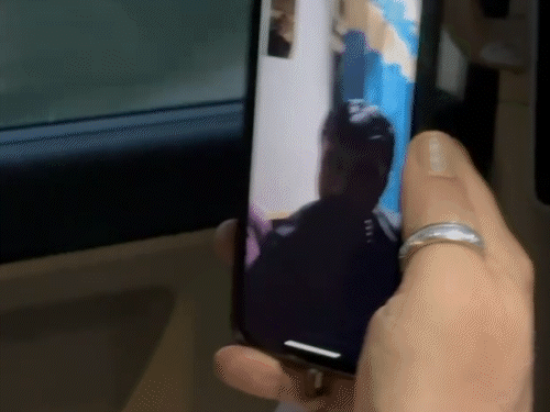 विधायक जीतू वघानी ने वीडियो कॉल से नेपाल में फंसे गुजरातियों से बातचीत की।