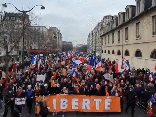 নেপালের পরে ফ্রান্সে সরকারের বিরুদ্ধে বিক্ষোভ: রাস্তায় এক লক্ষ লোক, অনেক জায়গায় অগ্নিসংযোগ; ৮০ হাজার পুলিশ পোস্ট করেছেন, ২০০ দুর্বৃত্তদের গ্রেপ্তার করা হয়েছে
