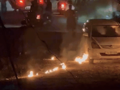 पंजाब के कपूरथला में दो गुटों में झड़प- फायरिंग, VIDEO:  गोली लगने से एक घायल; इनोवा कार जलाई, पुरानी रंजिश में झगड़ा – Kapurthala News